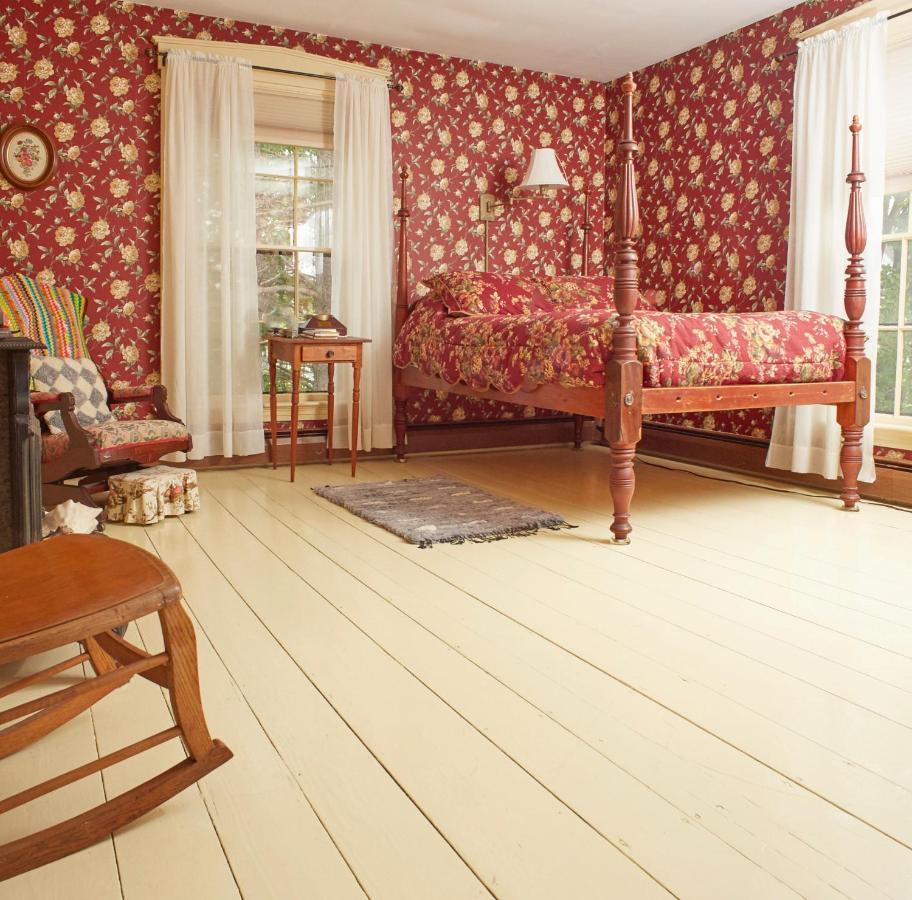 Sewall House Yoga Retreat Island Falls 외부 사진